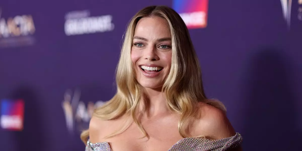 The Stunning Red Carpet Look of Margot Robbie at the AACTA Award