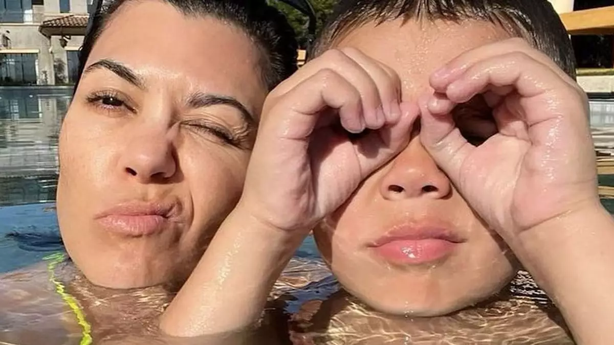 Kourtney Kardashian’s Australian Adventure: A Windy Wardrobe Mishap and Family Fun