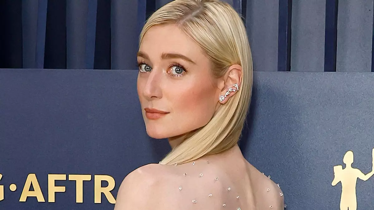 Elizabeth Debicki Channels Princess Diana at Screen Actors Guild Awards