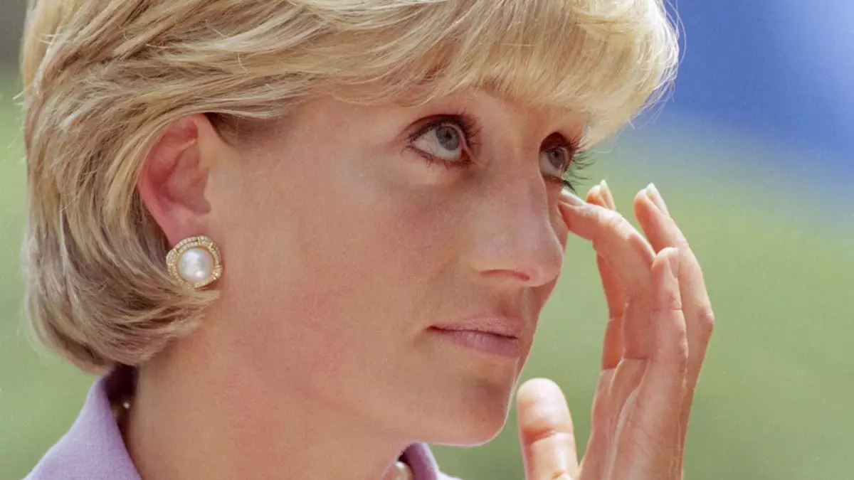 Exploring Princess Diana’s Timeless Beauty Secrets