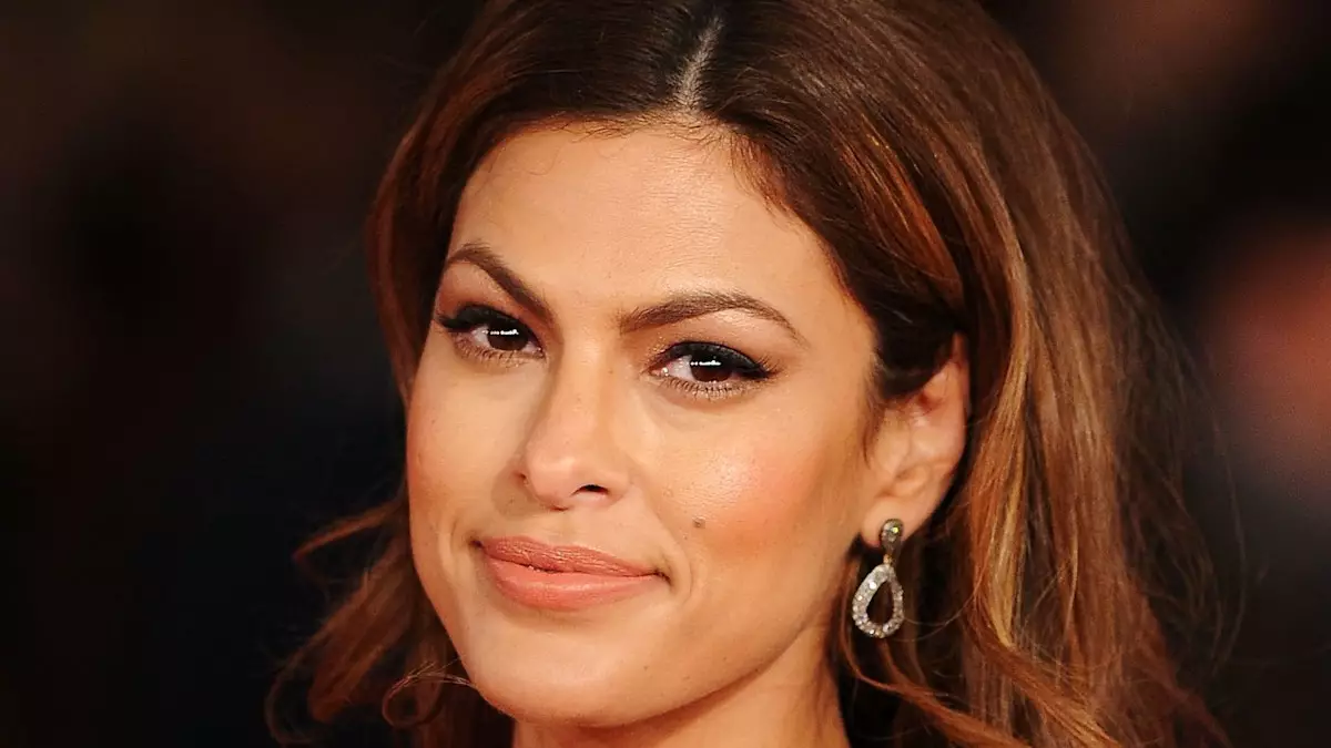 Eva Mendes’ Timeless Beauty and Motherhood