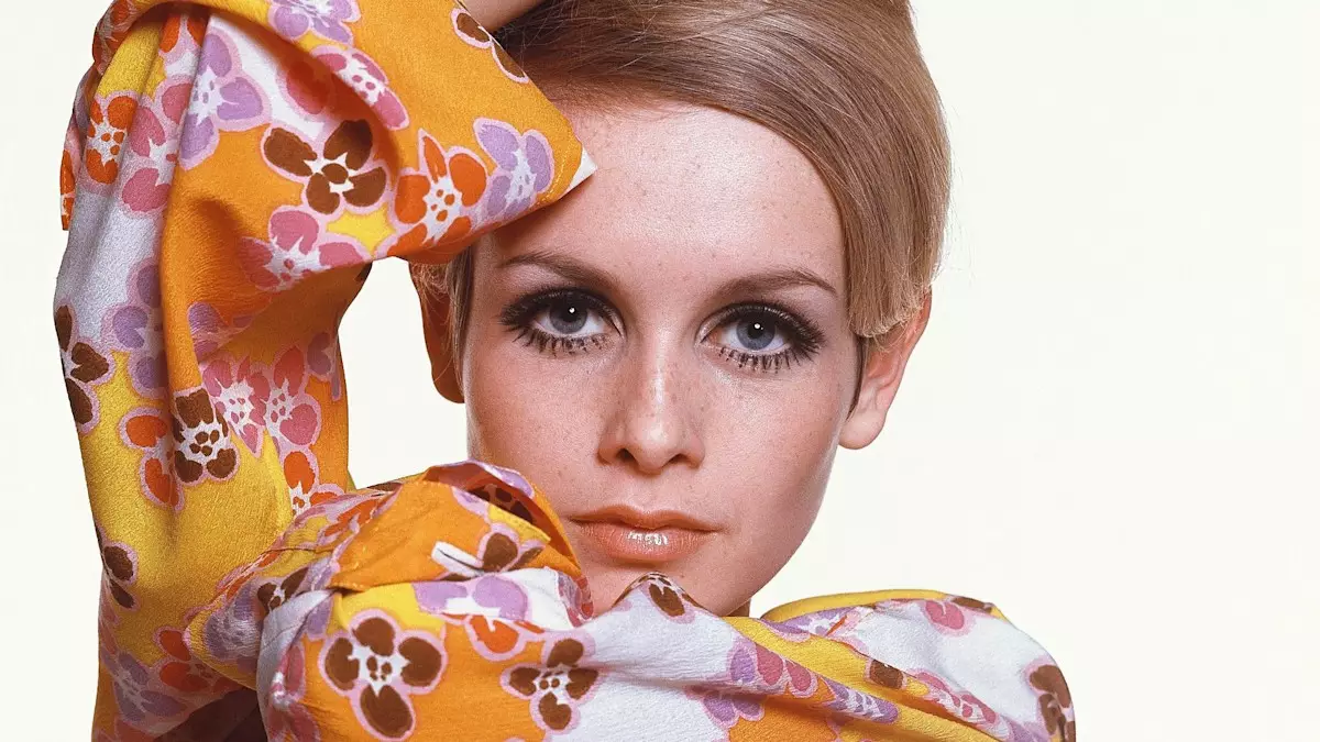 The Timeless Allure of Twiggy: A Fashion Revolutionary