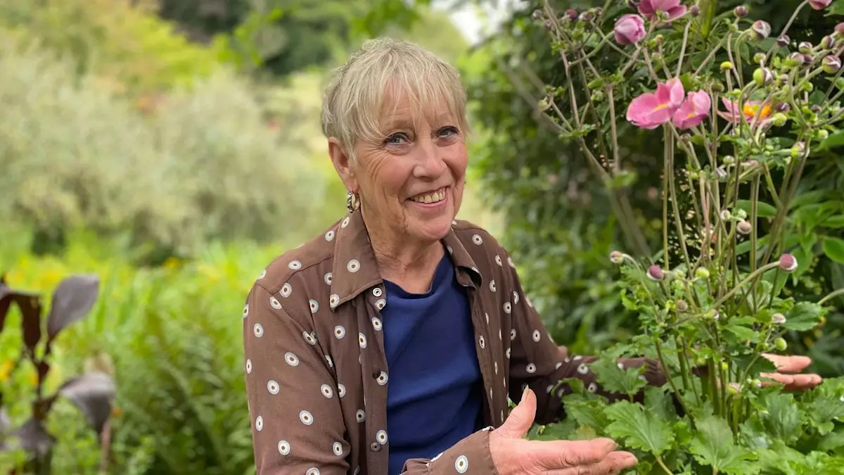 Carol Klein: A Gardening Expert’s Inspiring Journey Through Breast Cancer