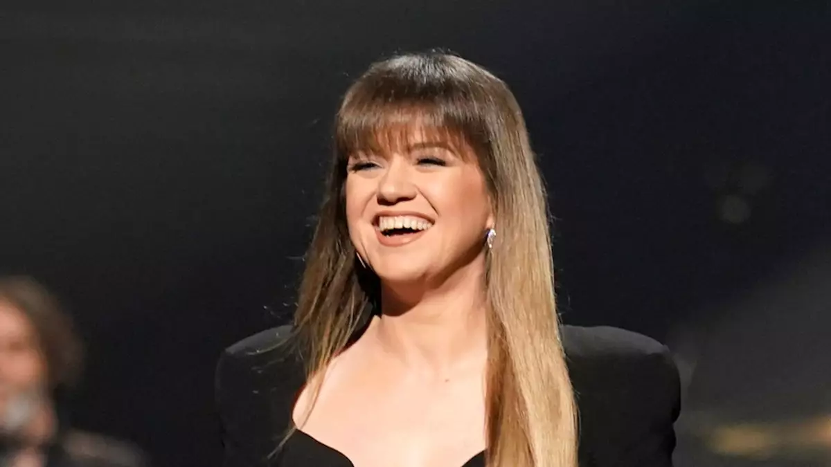 Kelly Clarkson’s Fashion Evolution: A New Chapter in Style and Personality