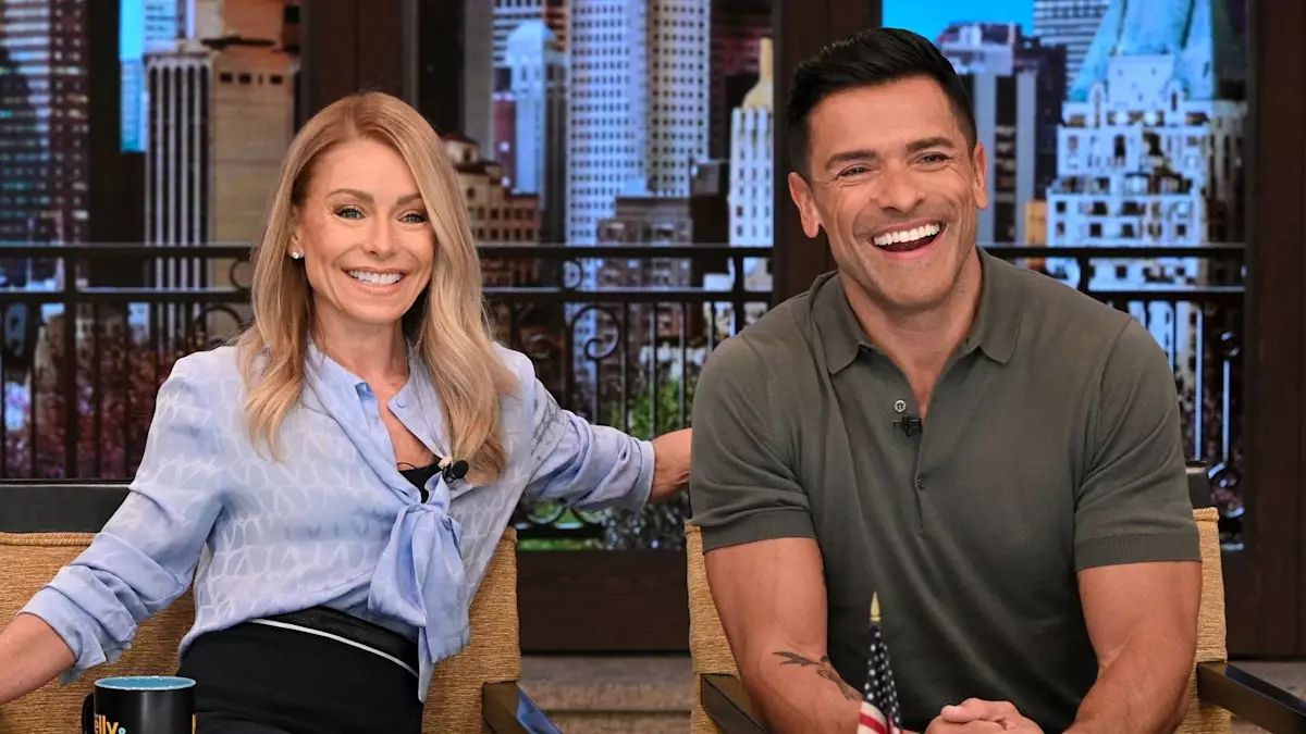 The Spectacle of Halloween: Kelly Ripa and Mark Consuelos Steal the Show