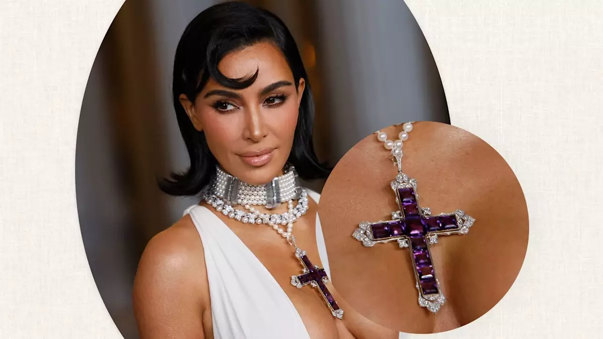 The Iconic Embrace of Heritage: Kim Kardashian and Princess Diana’s Attallah Cross Necklace