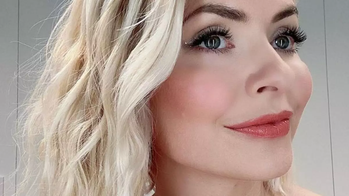 The Affordable Mascara Secret Behind Holly Willoughby’s Stunning Lashes