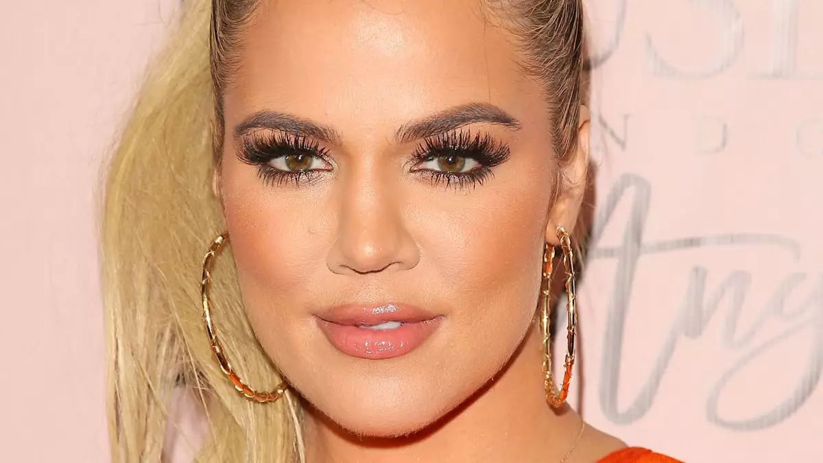 The Beauty Secret: Khloé Kardashian and Her Go-To Sunscreen Unveil a Skincare Revolution