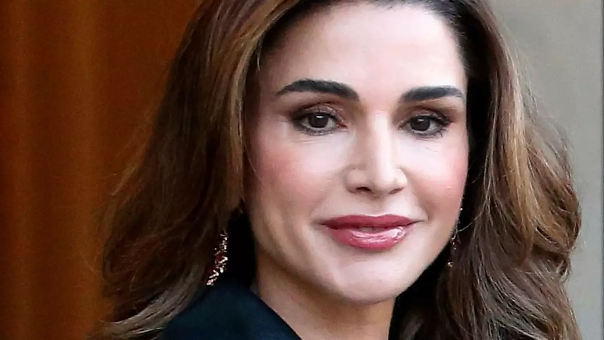 Embracing the Power of Tonal Dressing: A Look at Queen Rania’s Style Statement