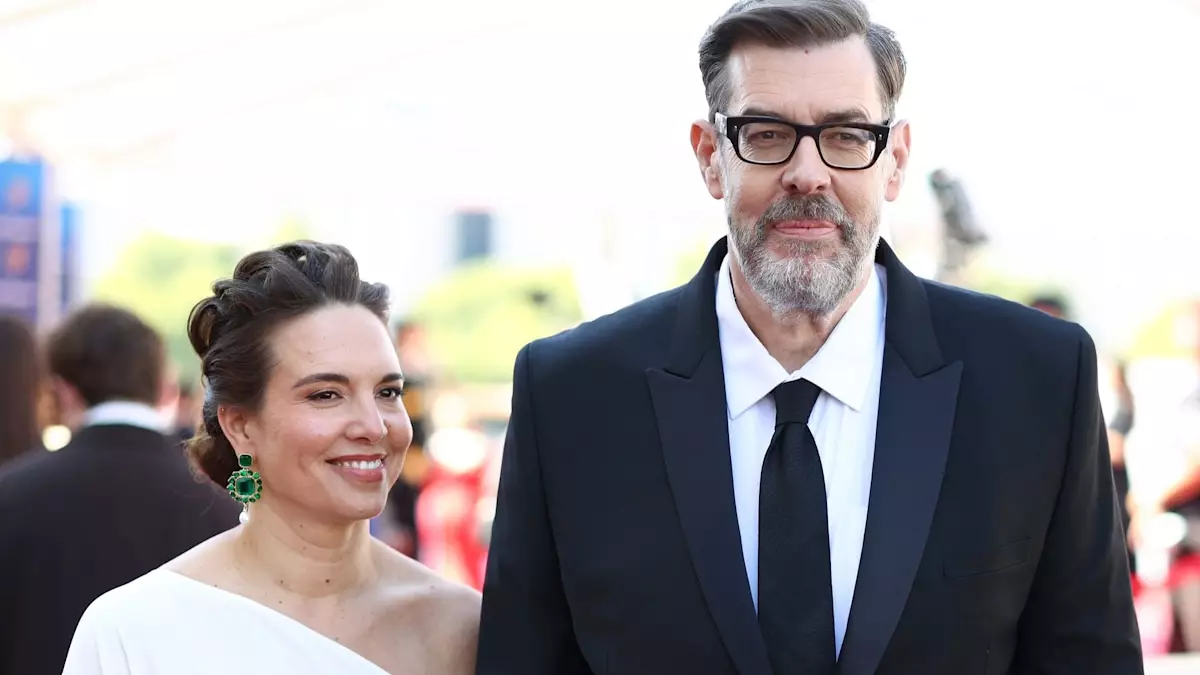 Chic Love: How Richard Osman and Ingrid Oliver Redefine Modern Romance