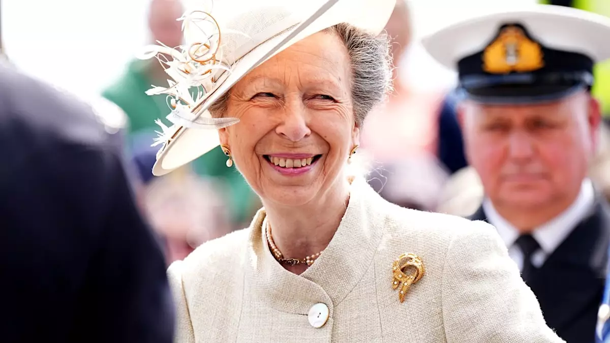 The Bold Elegance of Peacock Print: Princess Anne’s Unique Fashion Statement