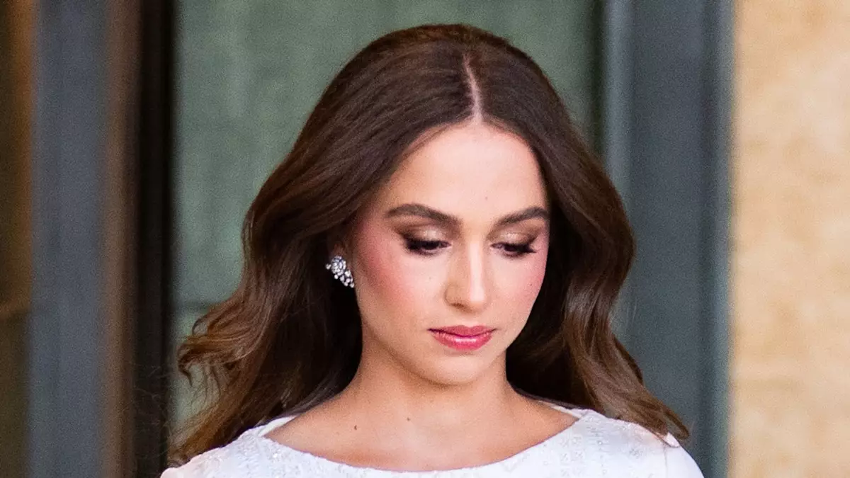The Regal Glamour of Princess Iman and Queen Rania at Bezos’ High-Profile Wedding